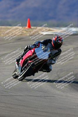 media/Jan-09-2022-SoCal Trackdays (Sun) [[2b1fec8404]]/Turns 9 and 8 (920am)/